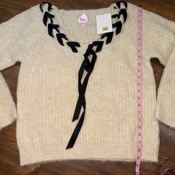 So Me Cream Sweater with Black Ribbon Detail | Women’s Medium | Soft Knit Lace-U - Picture 5 of 8